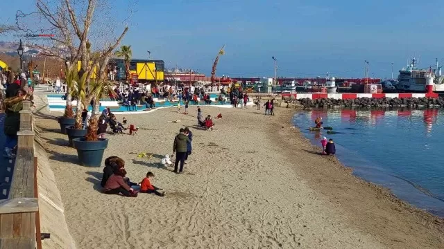 Tekirdağ’da sahiller doldu taştı