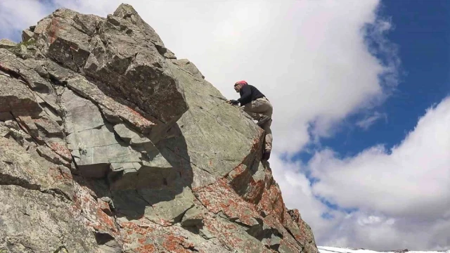 Türkiye’nin ilk solo dağcısı 61. zirvesine Çankırı’da ulaştı