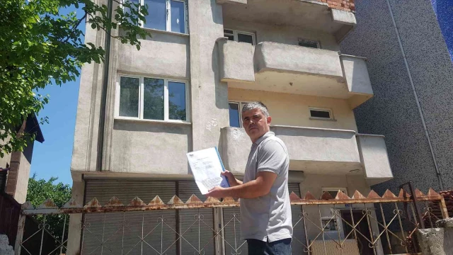 Üç katlı evi için anlaştığı müteahhite 180 bin TL’sini kaptırdı