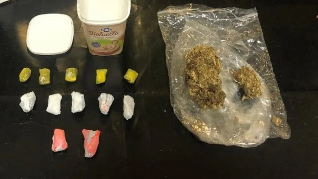 Uyuşturucu taciri 17 kişi tutuklandı