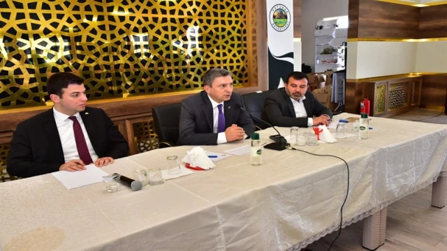 Vali Şahin’den ilk ziyaret Pütürge’ye