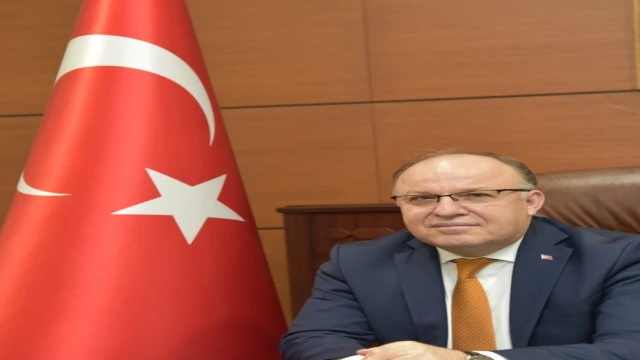 Vali Tutulmaz Babalar Günü’nü kutladı