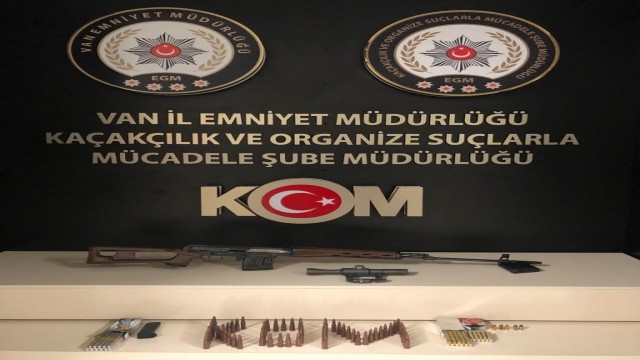 Van’da keskin nişancı tüfeği ele geçirildi