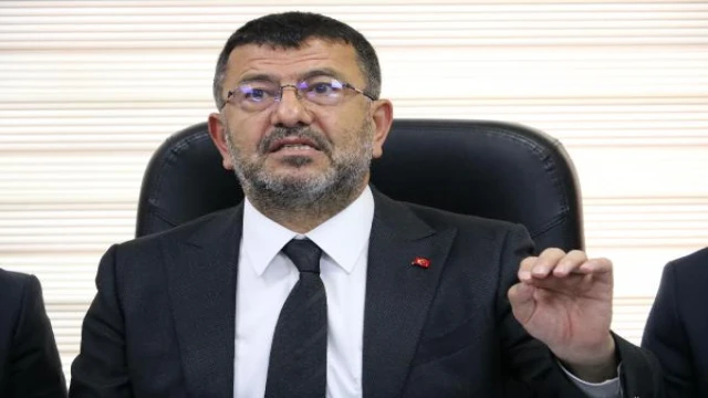 Veli Ağbaba: Emeklilerin duygularıyla oynamayın