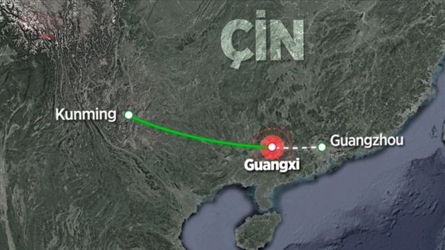Xi, Çin'deki Uçak Kazasında Yaşamını Yitirenler İçin Saygı Duruşunda Bulundu