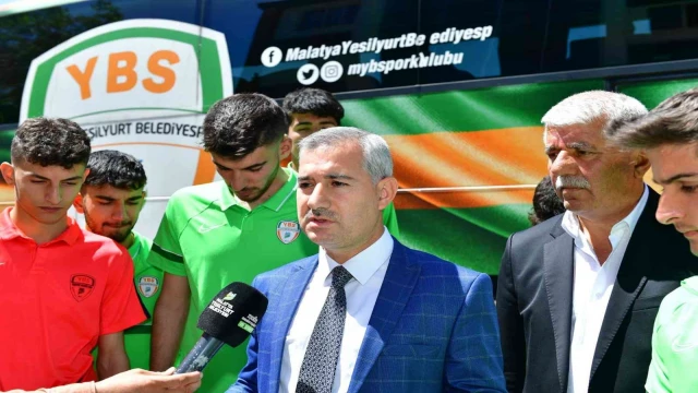 Yeşilyurt Belediyespor U-18 takımı Kahramanmaraş’a uğurladı