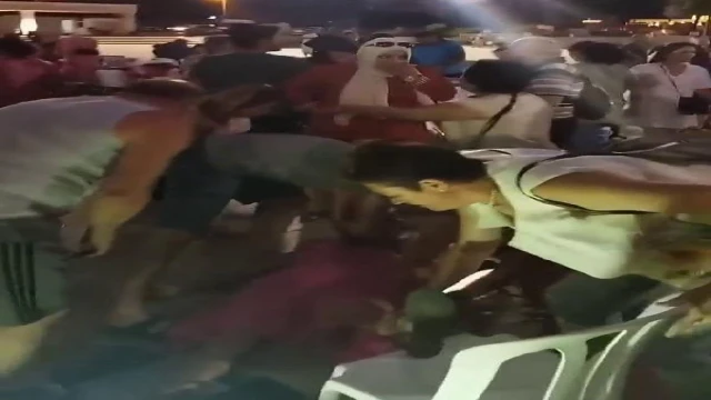 Yıl sonu sergisini kuvvetli rüzgar vurdu, çadırlar devrildi: 6 yaralı