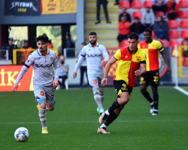 Göztepe ve Başakşehir depremzedeler için karşılaştı