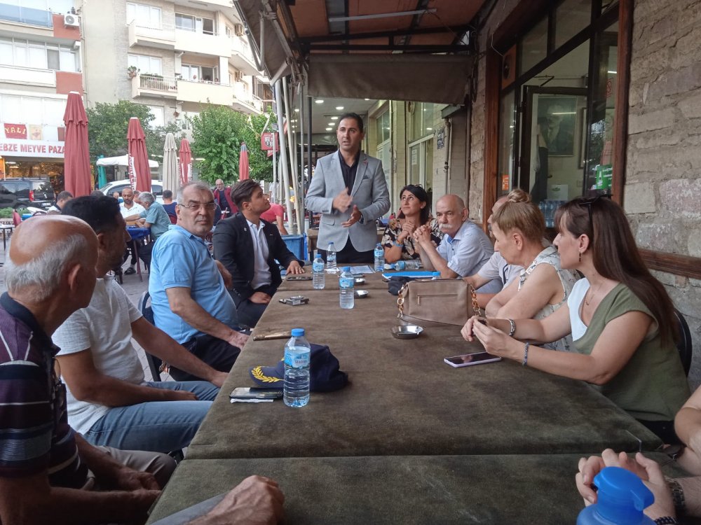 Kazım Yevimli Gaziemirli vatandaşlarla buluştu