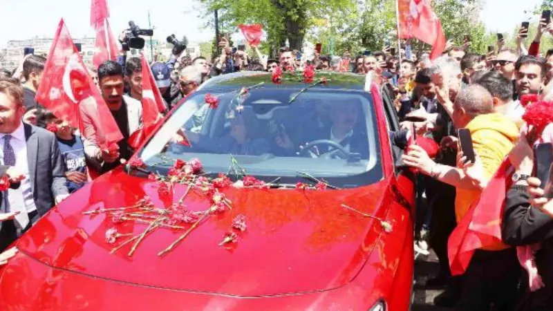 Togg, Gaziantep'te halaylarla karşılandı