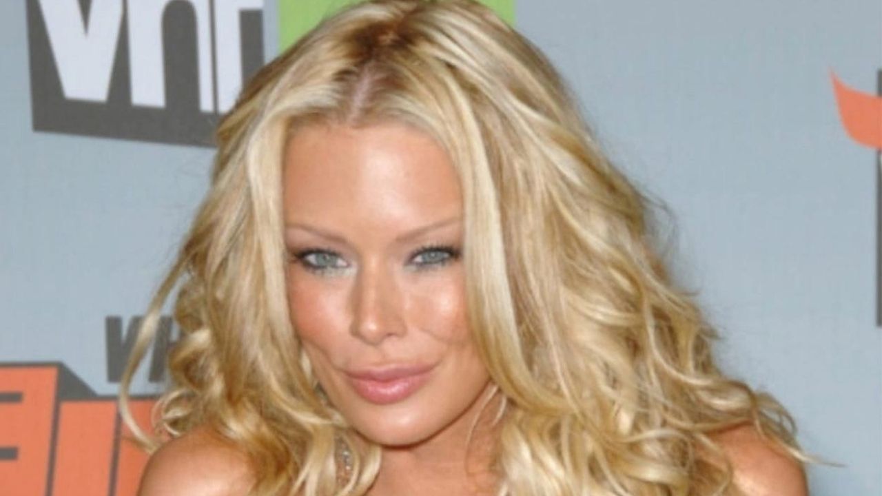 Jenna Jameson: İyileşme Sürecindeki Güçlü Duruşuyla Dikkat Çekiyor